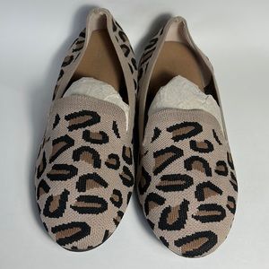 WOMAN SHOES SIZE 9 US WW